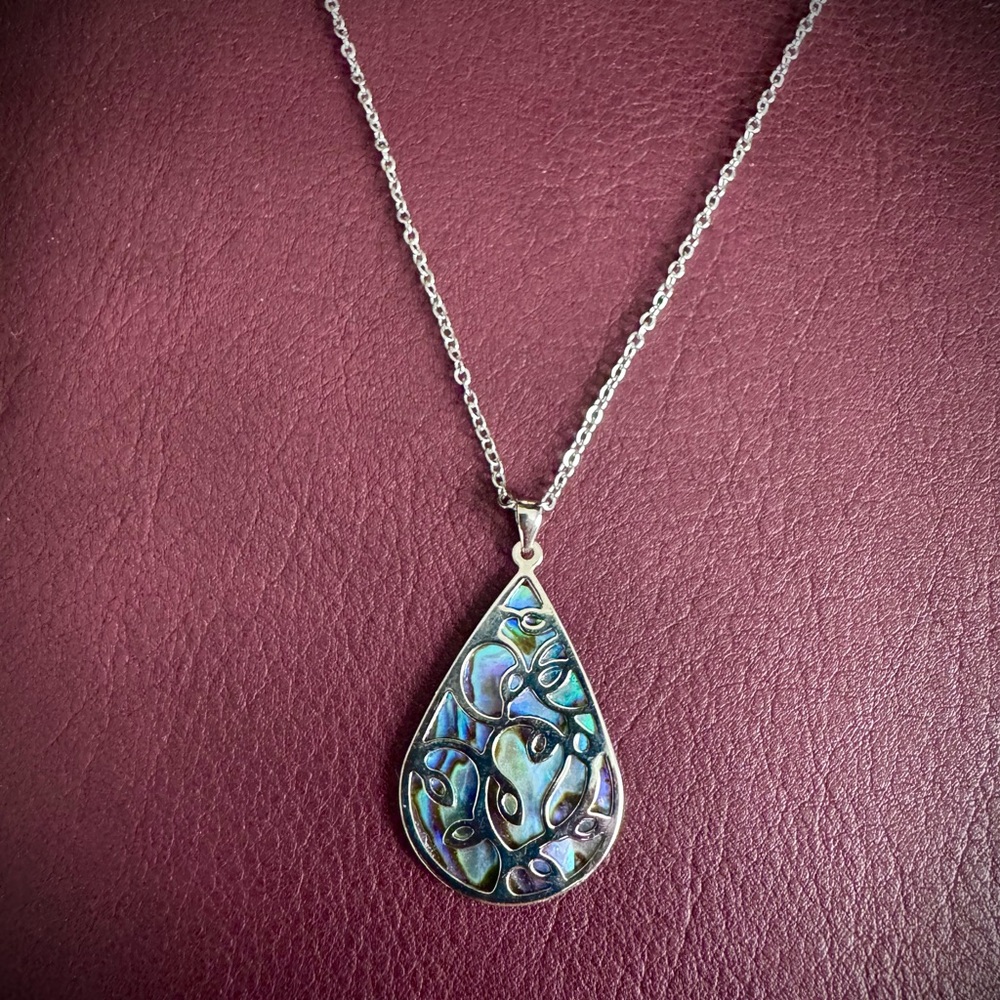 Abalone Shell Teardrop Pendant Necklace